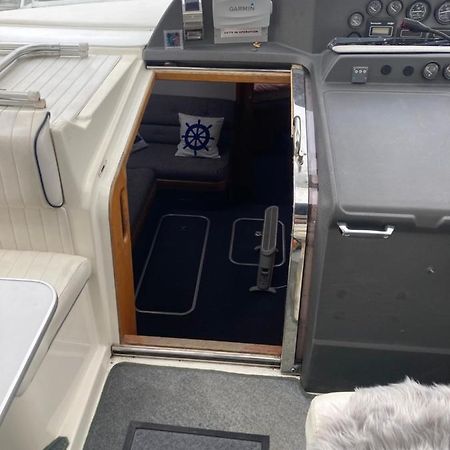Hotel Luxury Boat Chertsey Esterno foto