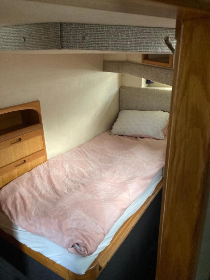 Hotel Luxury Boat Chertsey Esterno foto